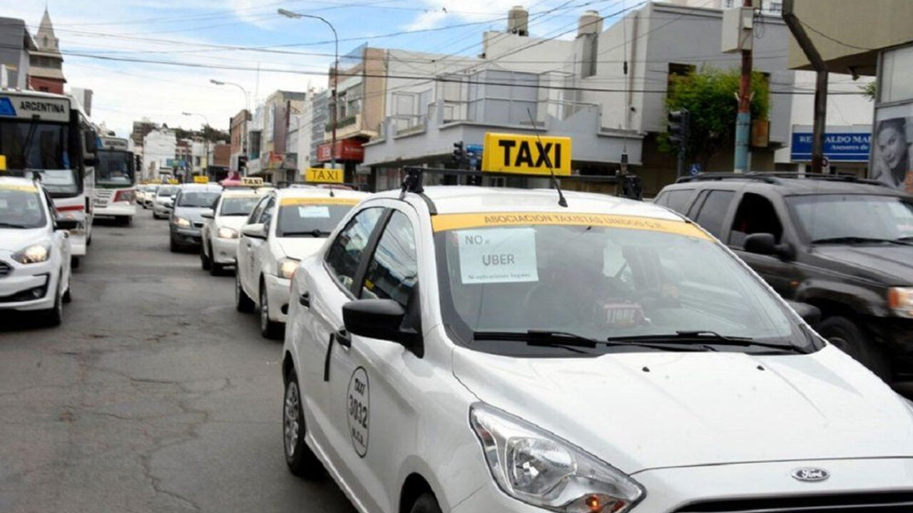 El Concejo de Comodoro aprobará este jueves el bono para municipales y podría ingresar una suba de tarifa para taxis